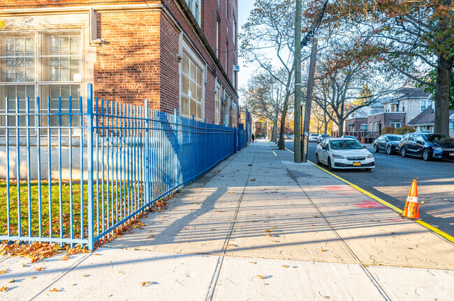 PS 193 Gil Hodges is a popular public school in Brooklyn
