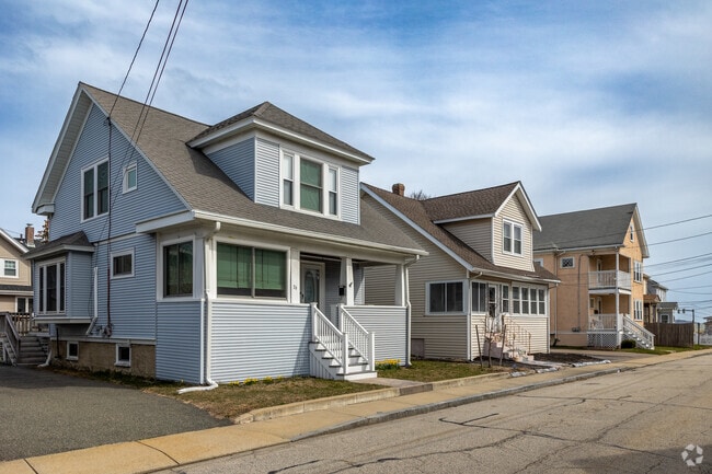 With just steps to the water these seaside homes enjoy the view in North Quincy.