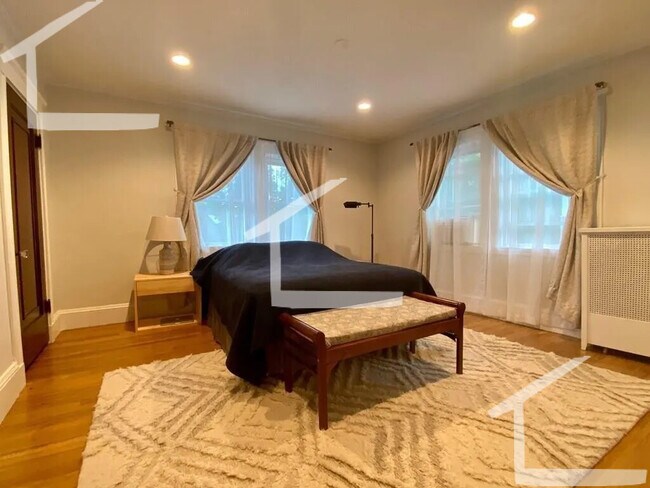 124 Summit Ave unit 2, Brookline, MA 02446 - photo 2