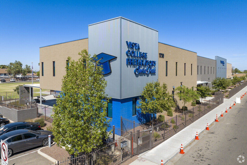 Vista College Prep Sueño Park in Phoenix is rated an 8/10 from GreatSchools.com.