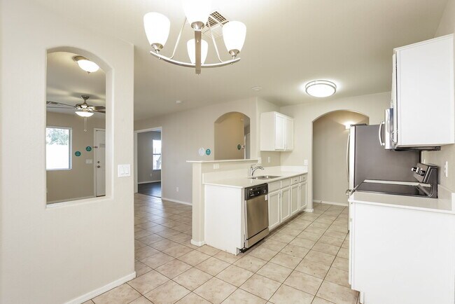 1901 N 129th Ave, Avondale, AZ 85392 - photo 6