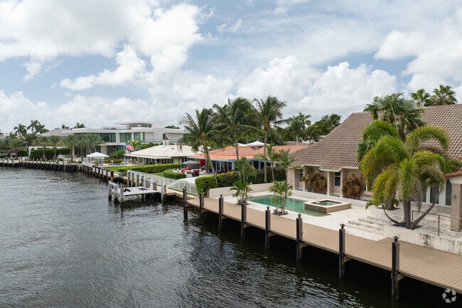 You can find many different architectural styles in Sunrise Intracoastal neighborhood.