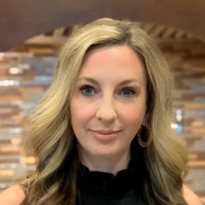 Lisa Nolan