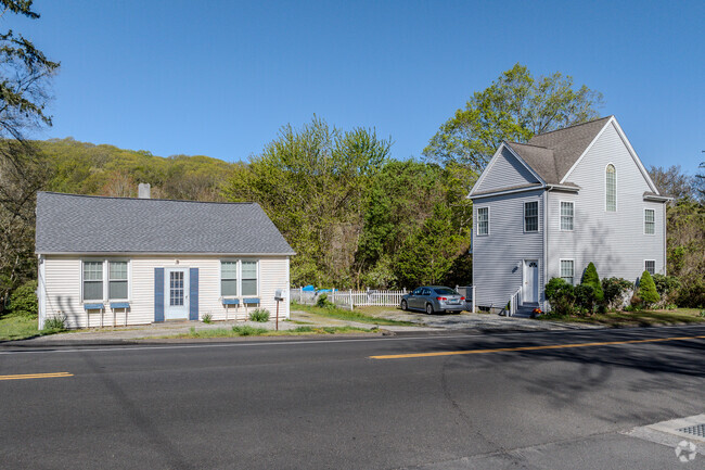 You can find a variety of home styles in Deep River, CT.