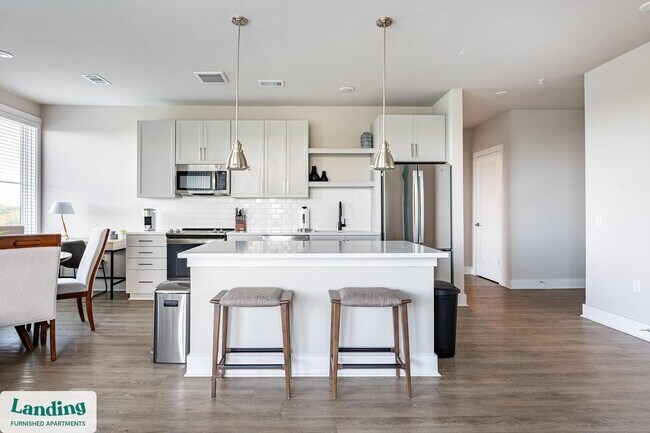 300 E Broad St unit 435.1411007, Savannah, GA 31401 - photo 3