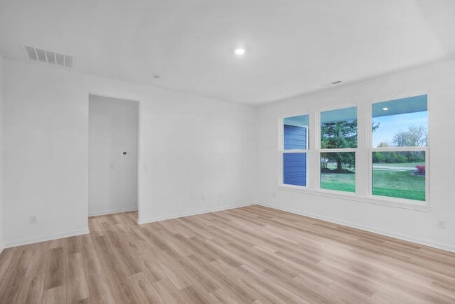 1330 Authentic Ln, Indianapolis, IN 46239 - photo 5