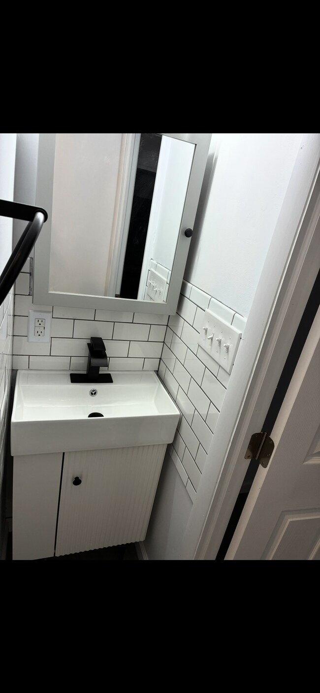 3 Ross St unit 5B, Kingston, PA 18704 - photo 6