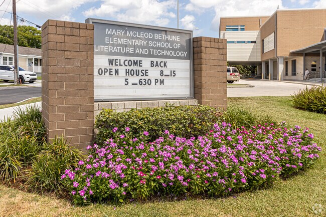 Mary Mcleod Bethune Elementary Charter School prepares students to become lifelong learners.