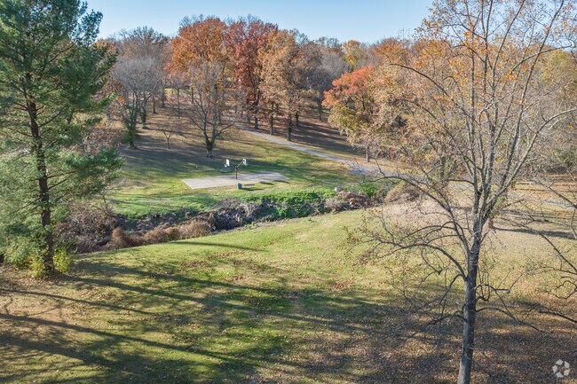 Dellwood City Park provides a spacious outdoor environment for individuals to enjoy fresh air.