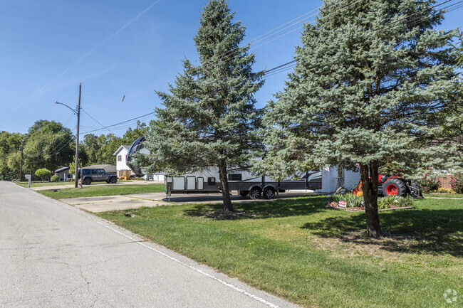 A charming row of homes reflects the inviting spirit of the Enterprise neighborhood.
