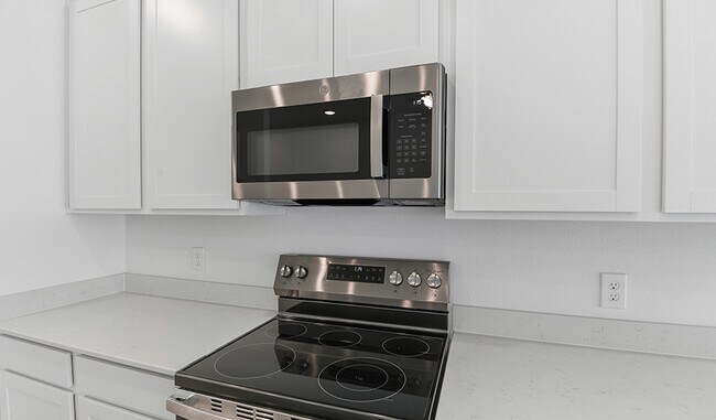 5303 Mickey Ave, Lake Wales, FL 33859 - photo 4