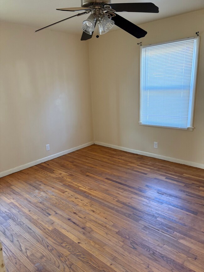 237 15th Ave SW, Birmingham, AL 35211 - photo 5