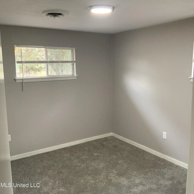 1144 McCluer Rd, Jackson, MS 39212 - photo 7