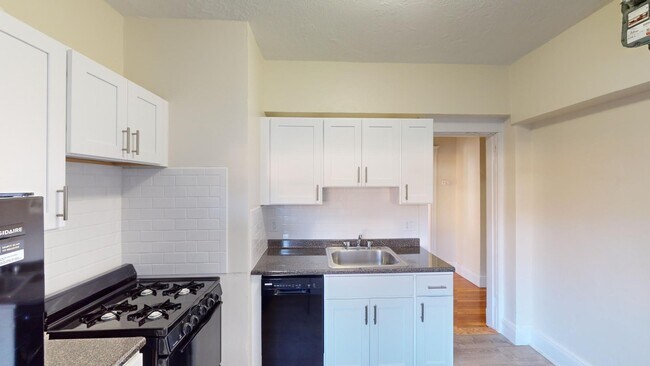 1750 Commonwealth Ave unit 1800-3, Brighton, MA 02135 - photo 3