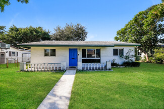 4300 Harrison St, Hollywood, FL 33021