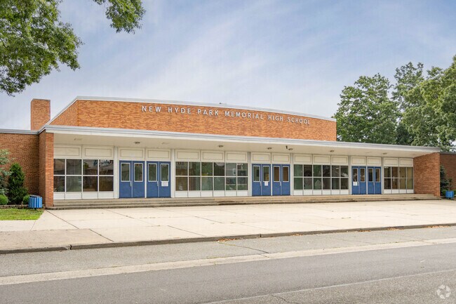 The New Hyde Park High School has scored an overall Niche grade of an A.