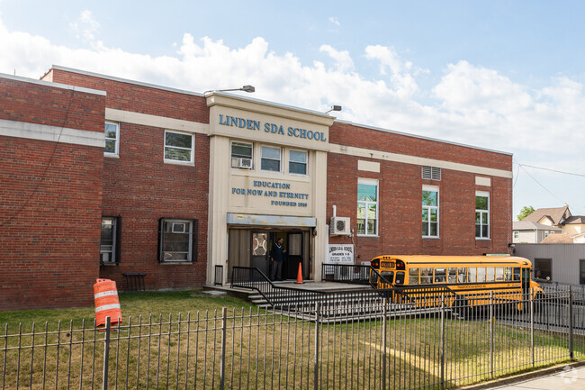 Linden SDA School is a Christian private school located in Laurelton, NY.