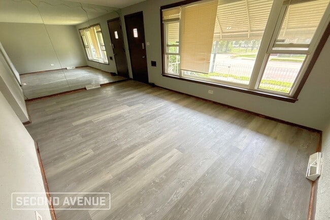 11800 S Vincennes Ave, Chicago, IL 60643 - photo 2