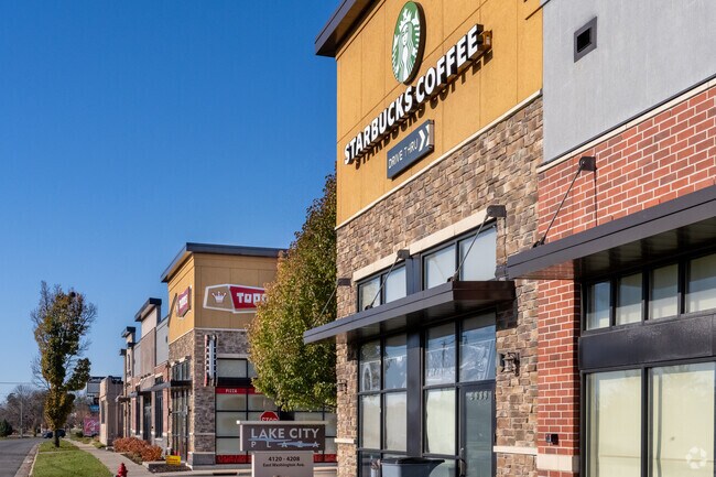 Greater Sandburg also has plenty of chain restaurants to choose from along East Washington Ave.