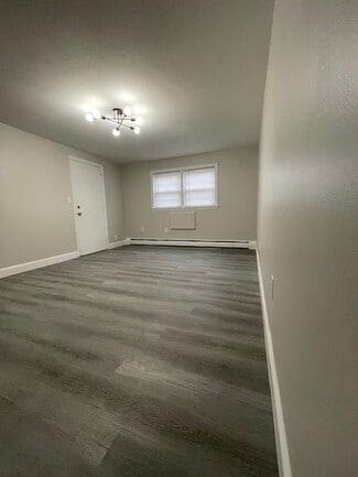 328 Park Ave, East Hartford, CT 06108