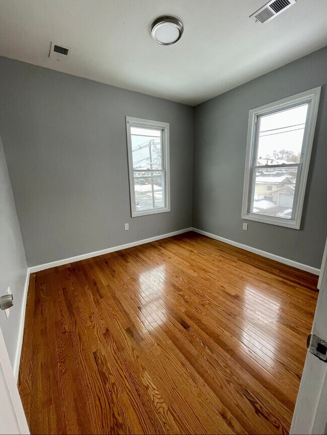 345 Kaplan Ave unit Second Floor Unit, Hackensack, NJ 07601 - photo 7