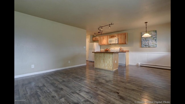 1330 Nelchina St unit 1348NelchinaSt, Anchorage, AK 99501 - photo 6