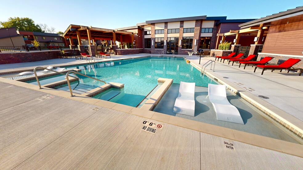 Resort Style Pool