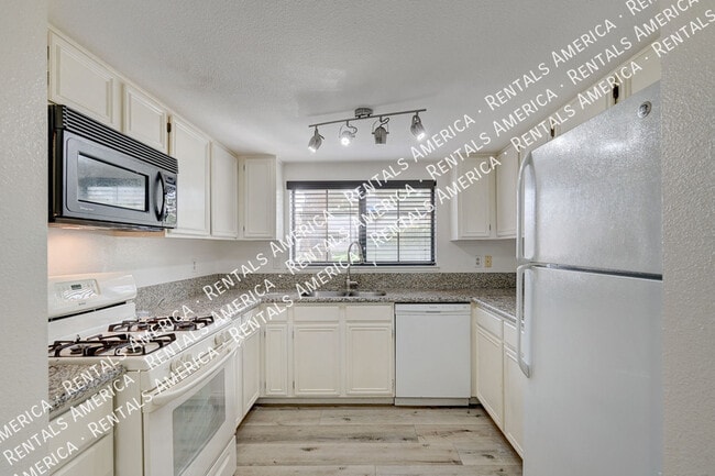 101 Luna Way, Las Vegas, NV 89145 - photo 4