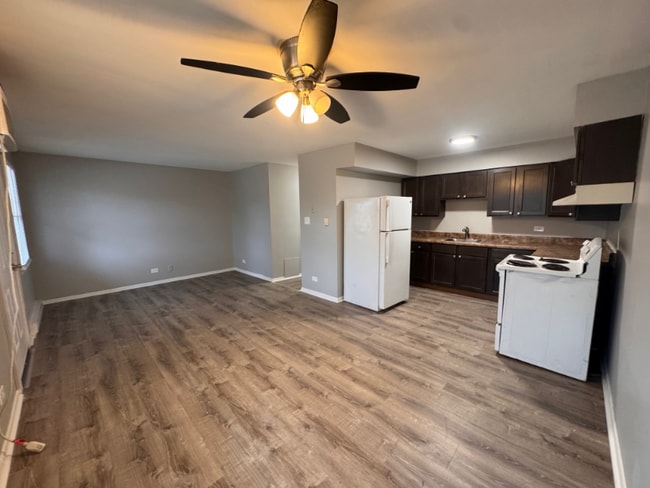 474 W 14th Place unit 8, Chicago Heights, IL 60411 - photo 2