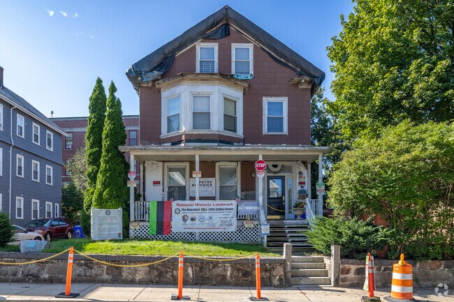 In Washington Park you can find the childhood home of famous human rights activist Malcom X.