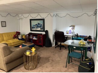 35 Pilgrim Dr Unit Pilgrim Drive, Northampton, MA 01060