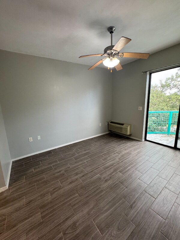 Martinique Condominiums unit 416, Pensacola, FL 32505 - photo 4