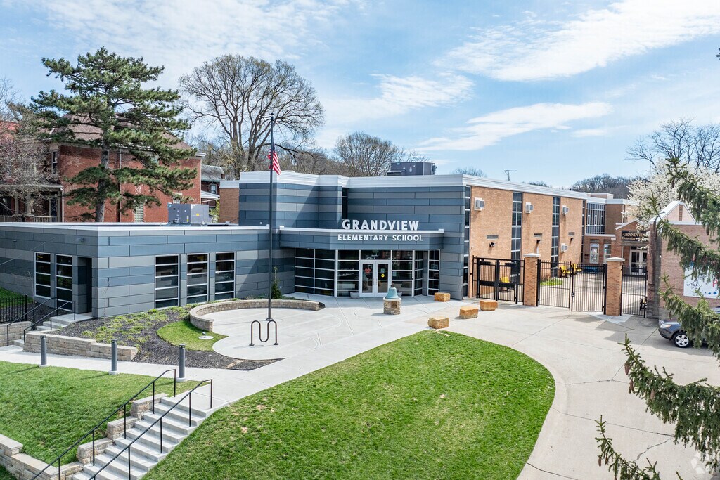 Grandview Elementary School is a great place to start your children's education in Fort Thomas.