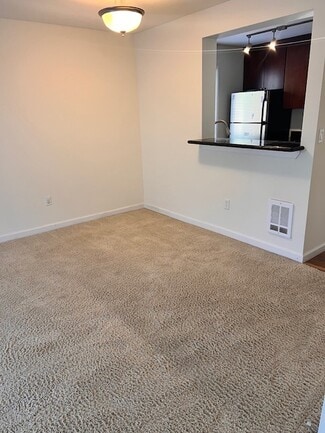 511 141st Ave SE Unit 35, Bellevue, WA 98007