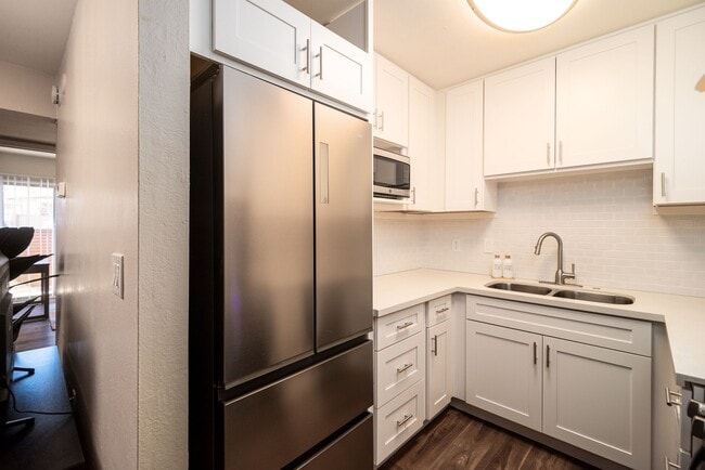 Union On Bellevue, Tucson, AZ 85716 - photo 2