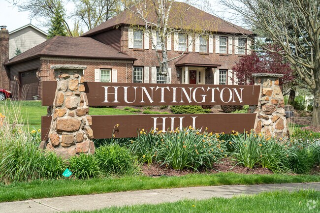 Huntington Hills is a subdivision of Naperville built in the late 1970's and early 1980's.
