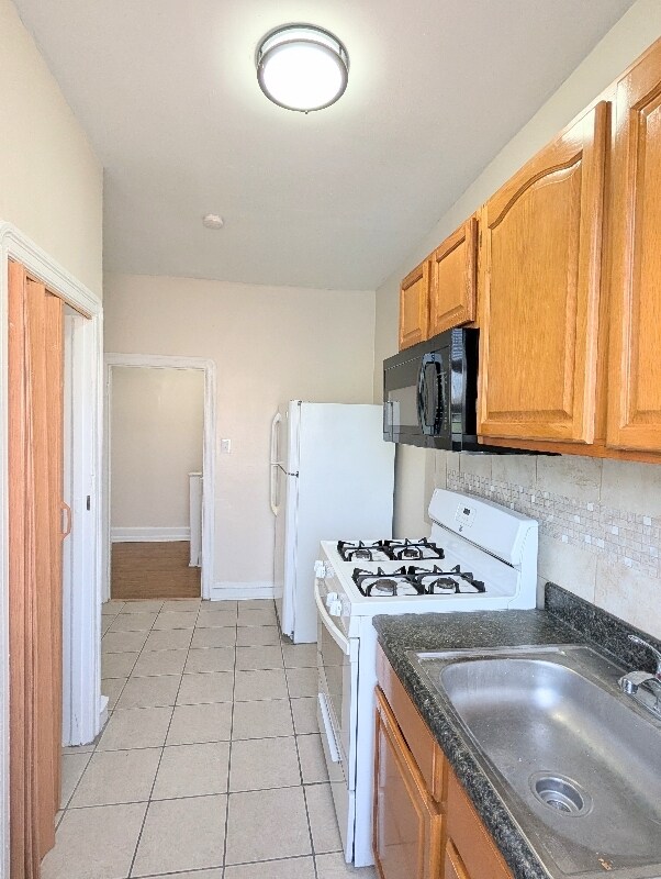 4425 N 5th St unit 2nd Floor, Philadelphia, PA 19140 - photo 7