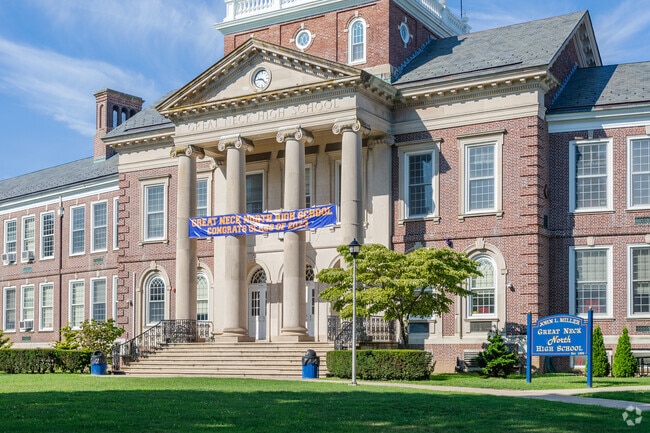 Great Neck North High School has 1195 students in grades 9-12.