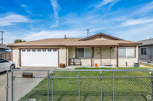 Strawberry Manor has some ranch-style homes with covered front porches.