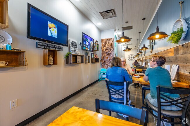 Savor the delicious dishes served at Roots Eatery, just moments away from Glennwilde Groves.