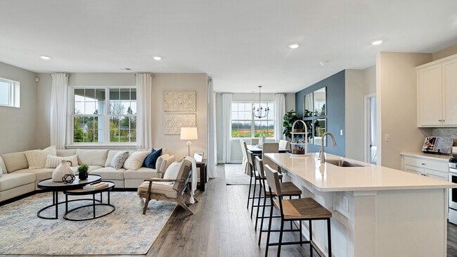 1506 Dresden Dr, Breinigsville, PA 18031 - photo 2