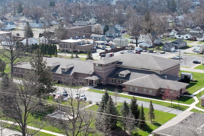 James E Davis School