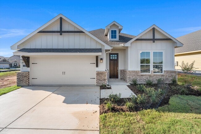 1248 Sabine River Ln, Springtown, TX 76082 - photo 3