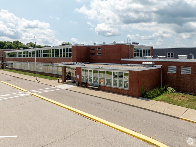 Ryland Heights Elementary School has an abundance of extra curricular activities for students.