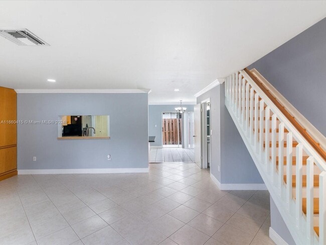 10869 NW 3rd Ct, Pembroke Pines, FL 33026 - photo 3