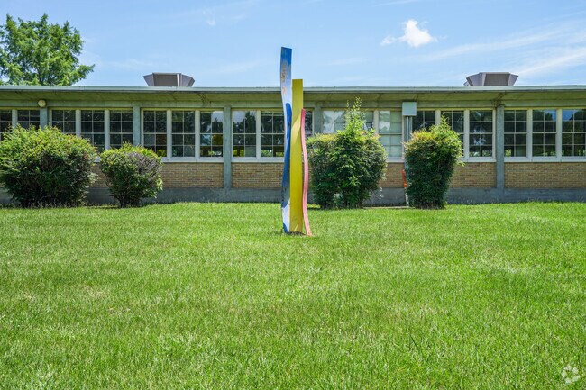 Ida B. Wells Elementary School has a B rating on the website Niche.