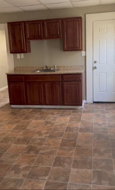 221 Spruce St unit 2, Manchester, NH 03103 - photo 4