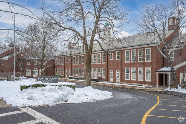 Fox Meadow Elementary School has an overall A- rating on Niche.