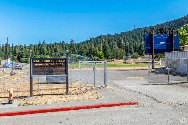 South Fork High School is home of the Cubs.