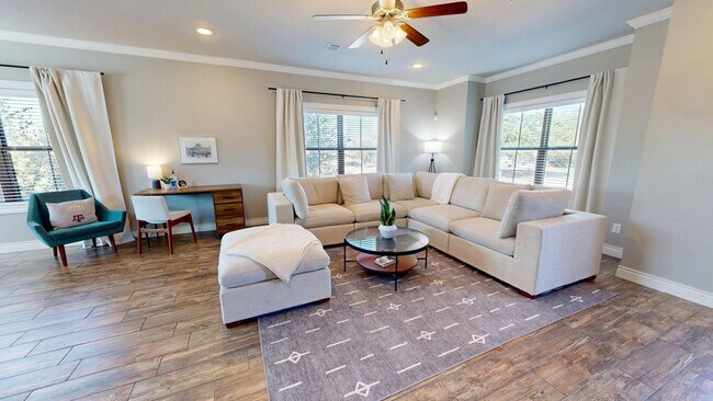 636 Clay St unit ID1328091P, Bryan, TX 77801 - photo 4